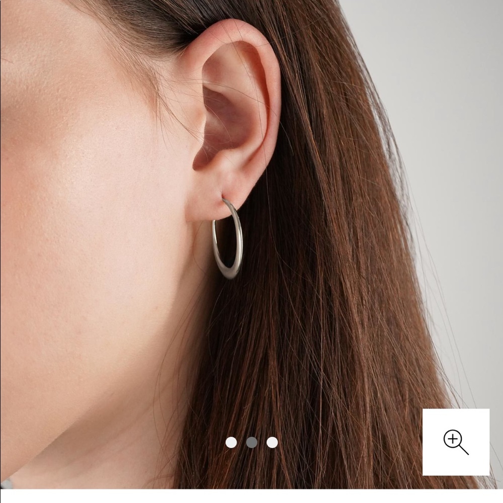 Mejuri Sterling Silver Editor Hoops